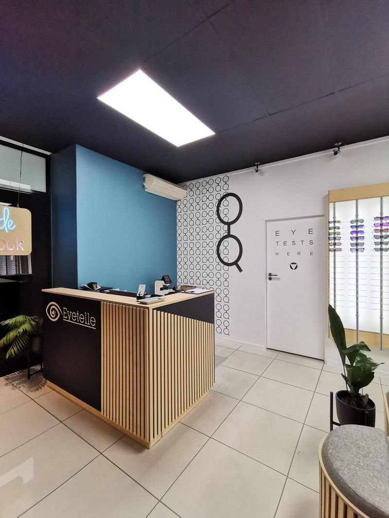 Entrance to Eyetelle Optometrist Flamingo Square